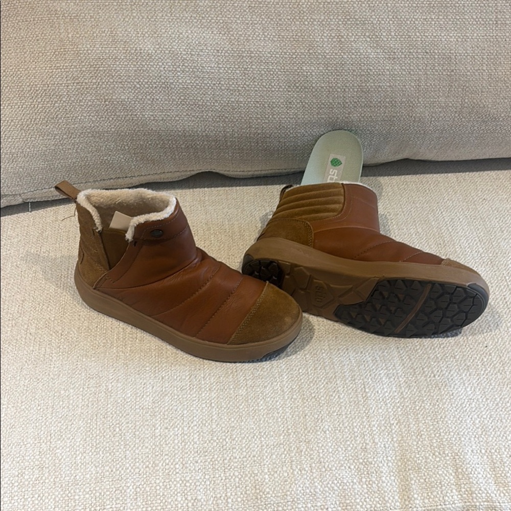 Stio Brown Winter Boots Ankle-Height Suede